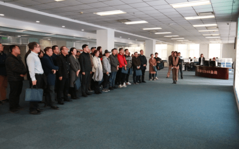 开课！市级机关党支部书记示范培训班在12345热线开展现场教学