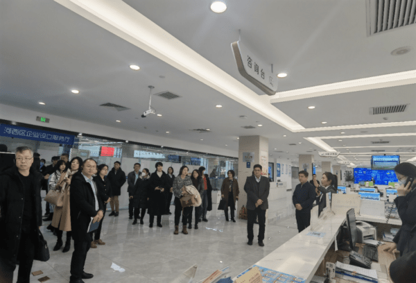 市政务服务办召开营商环境建设工作现场经验交流会议
