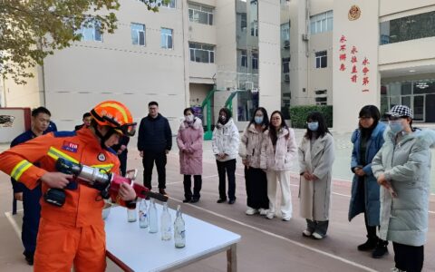 沉浸式体验消防！天津高新区税务局团支部走进物华道消防救援站开展联学共建活动