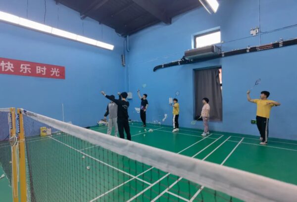 打羽毛球、体验非遗、学跳舞……在天津河东青年夜校不止可以学这些