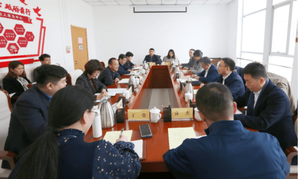 上海市信访办盖博华一行到市便民专线服务中心调研