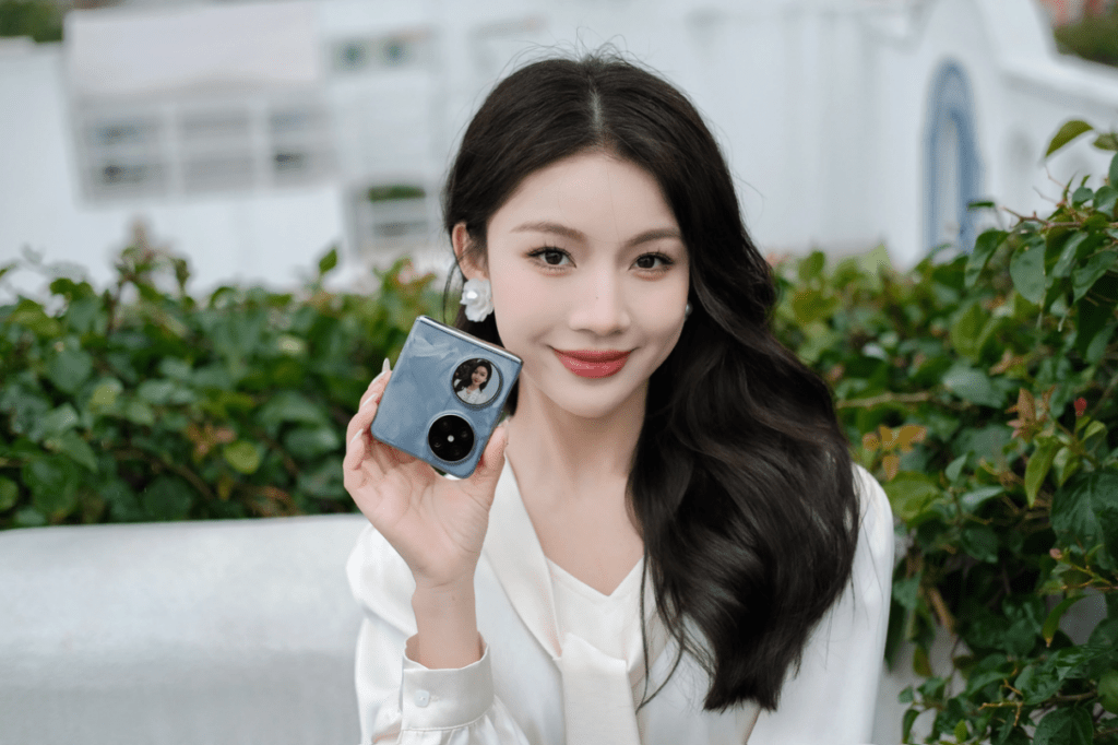 618华为感恩回馈好礼 华为Pocket 2新老用户可免费领取HUAWEI Care+