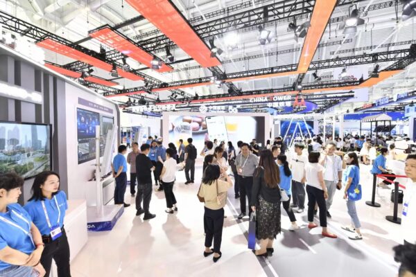 以“智”创“质” 服务天津 中国移动亮相2024世界智能产业博览会