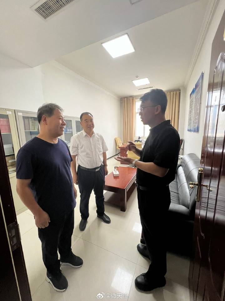“山海情韵·文旅共融”天津滨海新区与和田书画交流笔会成功举行