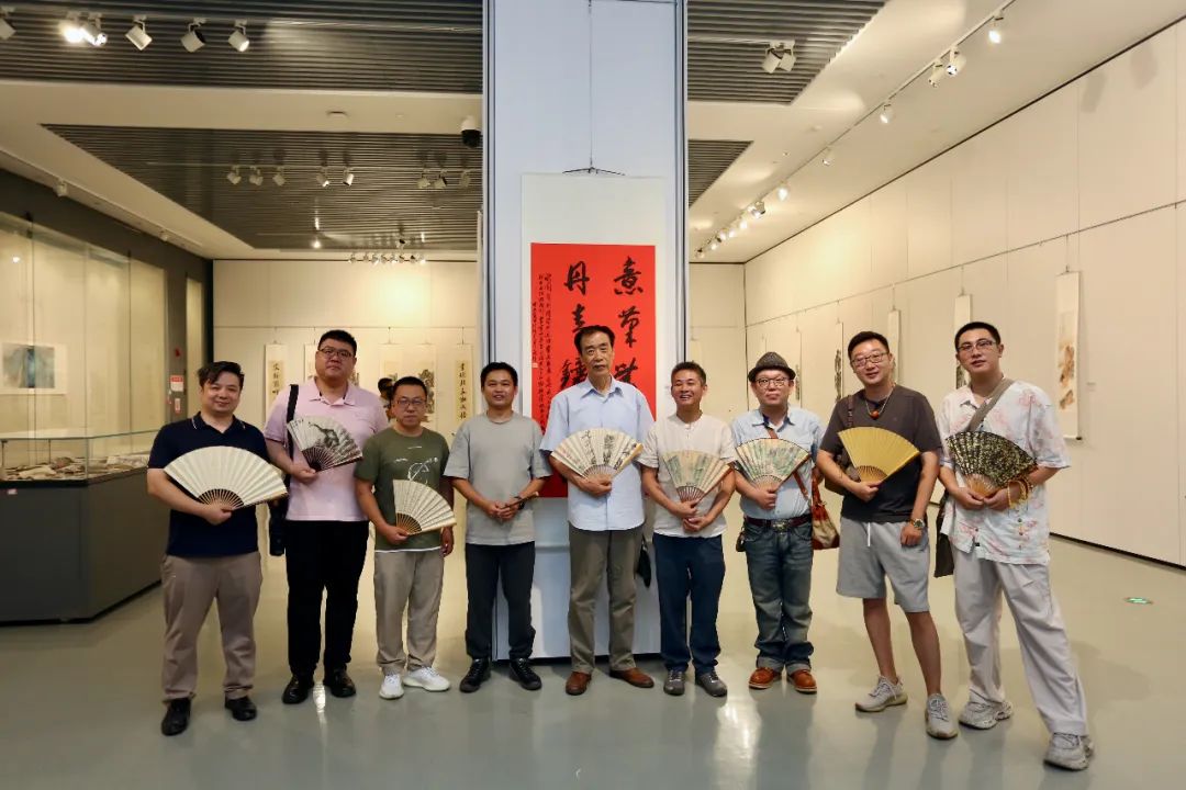 王宝利山水画作品展在滨海美术馆开幕 75件套作品呈现“翰墨蕴香”