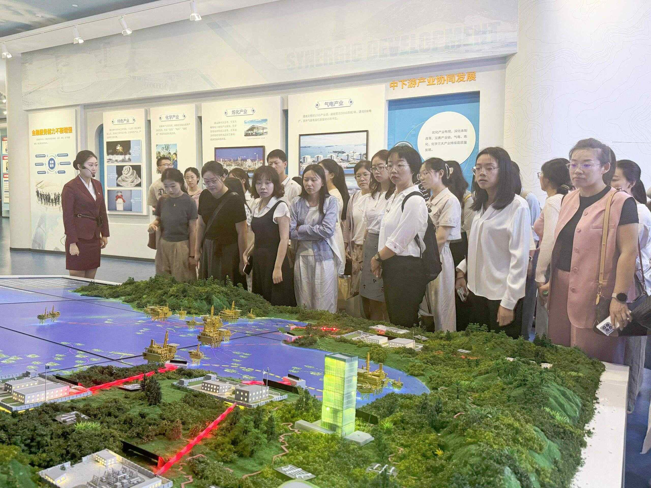 凝“新”蓄力 行稳致远 高新区开展2024年新入职教师培训