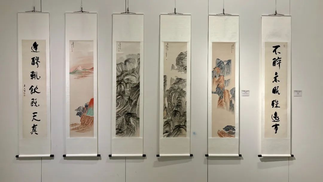王宝利山水画作品展在滨海美术馆开幕 75件套作品呈现“翰墨蕴香”