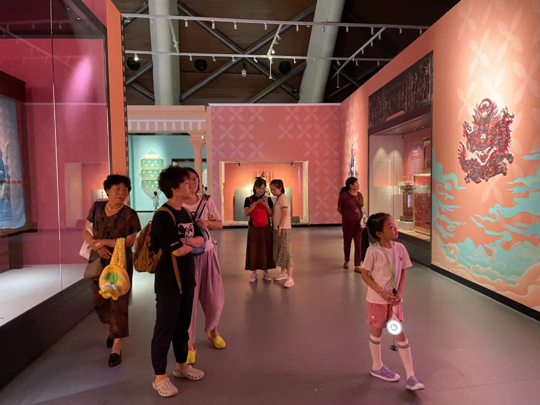海上丝绸之路上的峇峇娘惹文化展在国家海洋博物馆开展