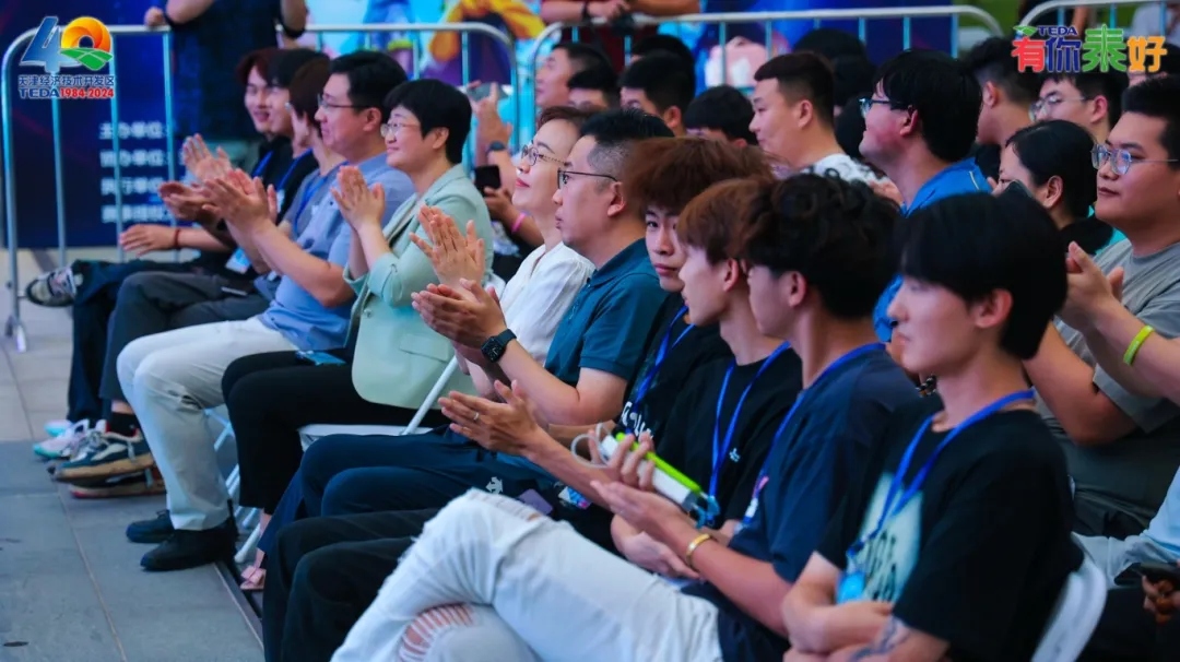巅峰对决，谁与争锋丨经开区王者荣耀电竞比赛“最强王者”诞生！