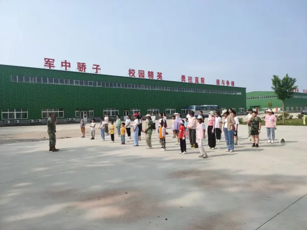 有爱相伴，一路童行——高新区开展职工亲子关系提升夏令营活动