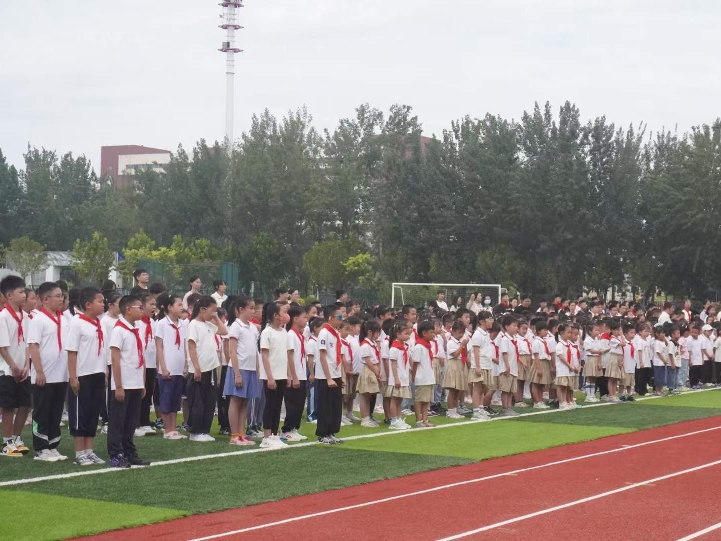 高新区政校联动全力护航“开学季”