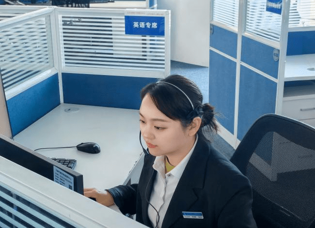 一张热线工单的故事丨“双语服务”让政务服务更畅通