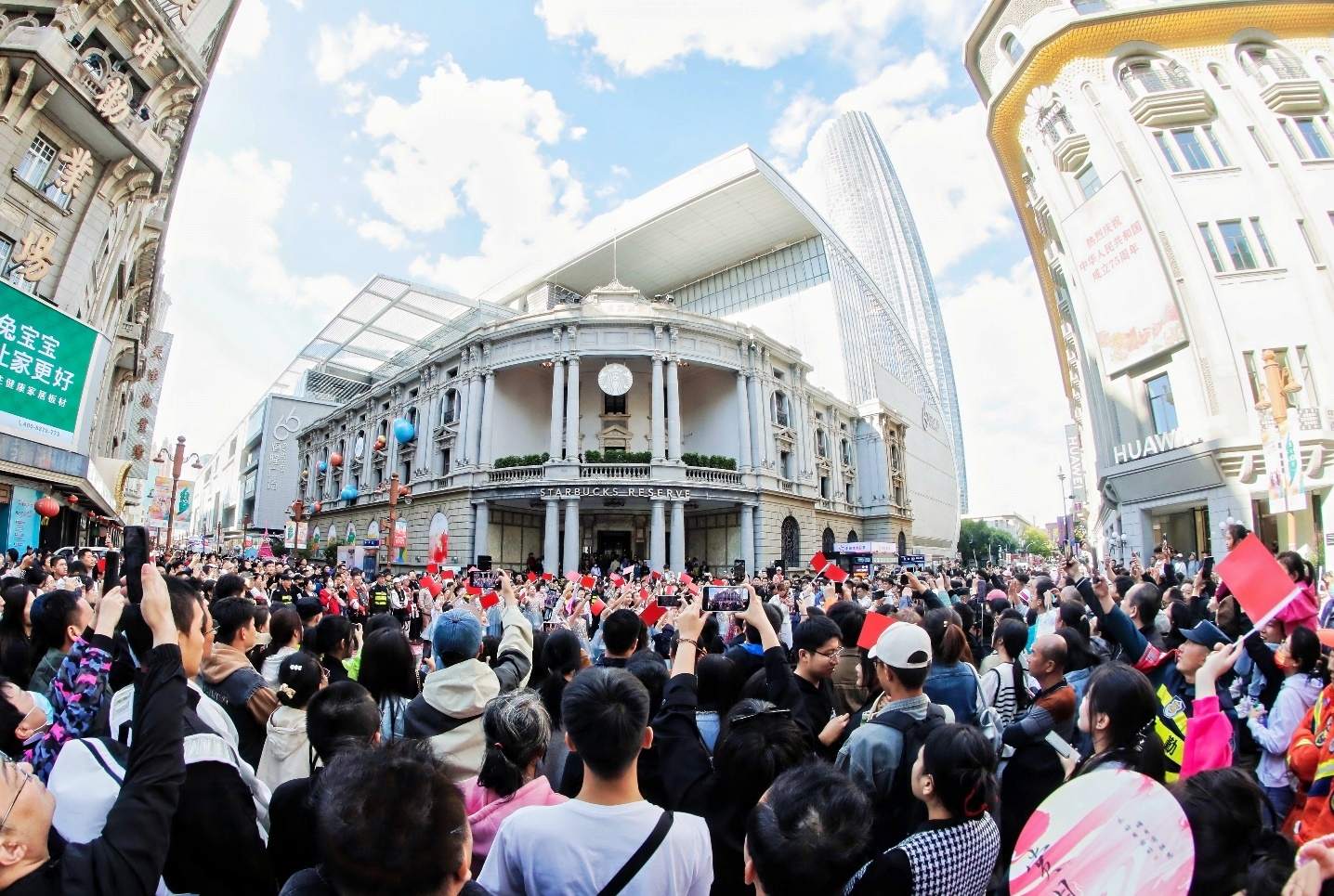跨界欢乐谷、政企联动、开启沉浸戏剧！天津恒隆广场打造“城市精品文旅”，助力百年金街