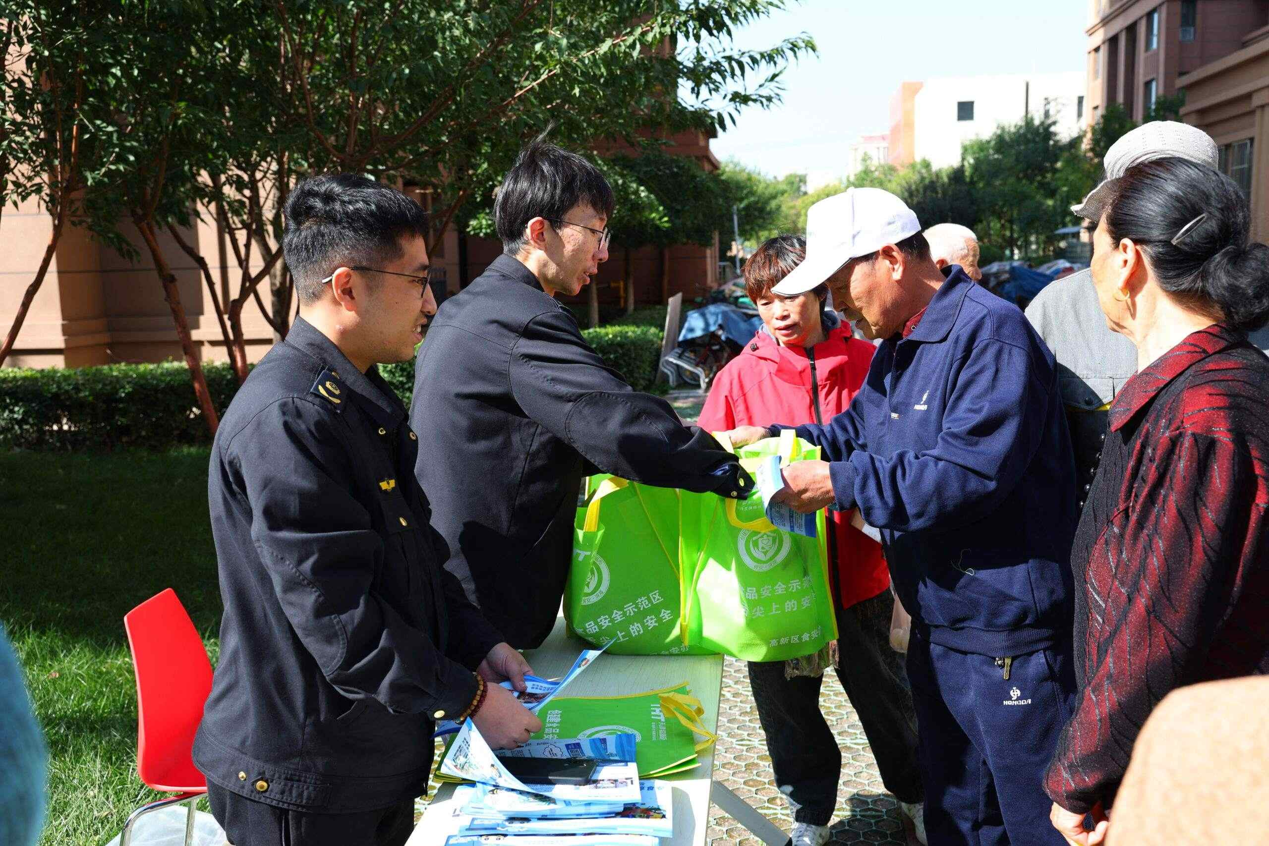 高新区启动2024年食品安全宣传周活动