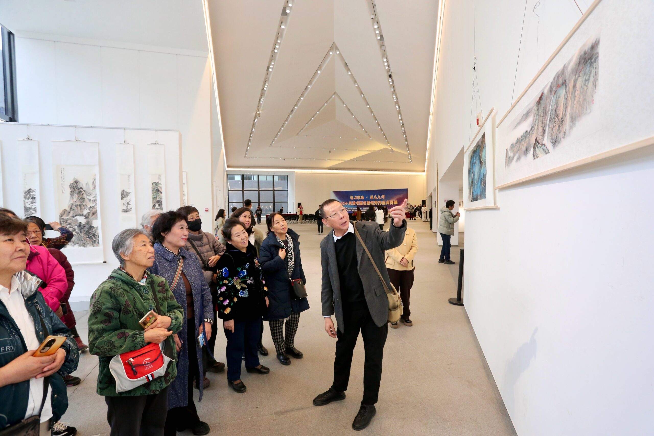 天津书画名家优秀作品大同展举行 王宝利携百余件作品“问道”大同