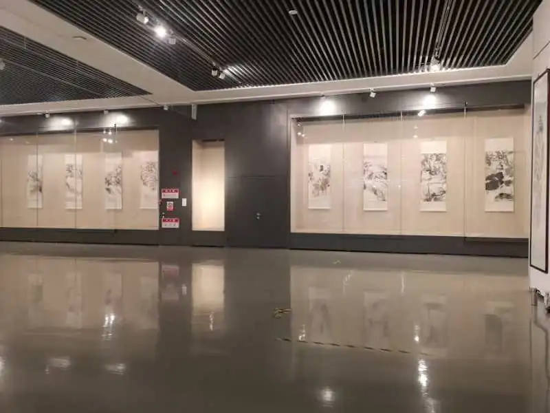 徐培晨艺术馆藏展在滨海新区美术馆正式开展