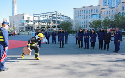 高新区举行“119”消防宣传月启动仪式暨冬春火灾防控工作部署会