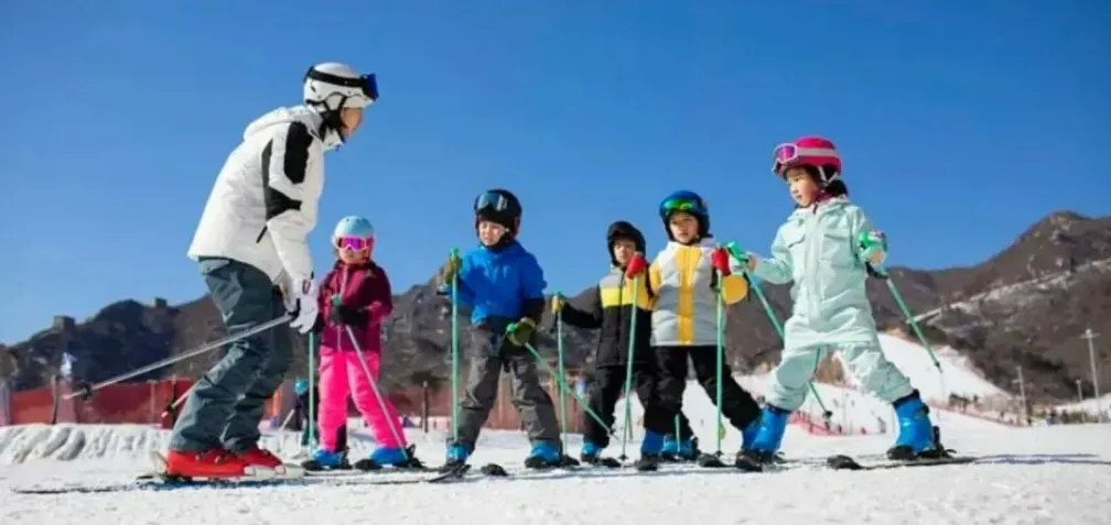 最后2天！政府补贴700元，畅享5天4晚青少年滑雪冬令营，手慢无！