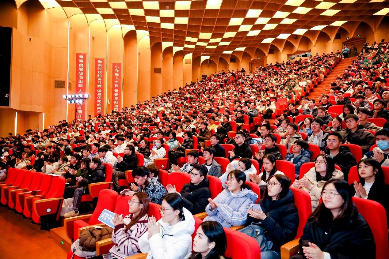 华为校园公开课在南开大学圆满落幕
