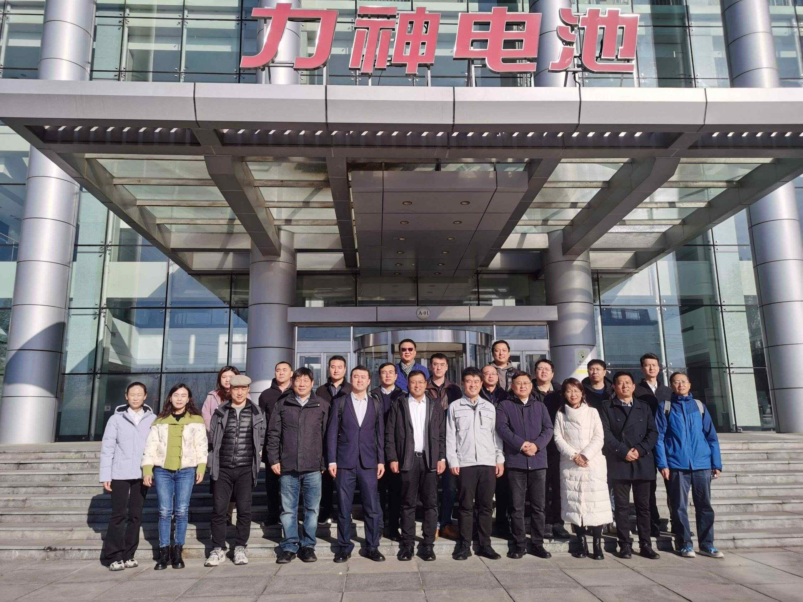 高新区高端装备局联合天津市机器人产业协会组织工业游活动