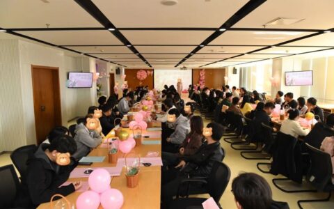 最美的遇见 浪漫花影间 邂逅“心”缘分 相亲会圆满举行