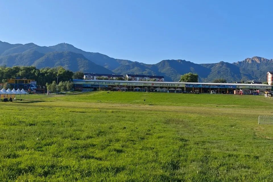 四月芳菲时，共赴春之约！盘山滑草乐园4月4日欢乐开园！
