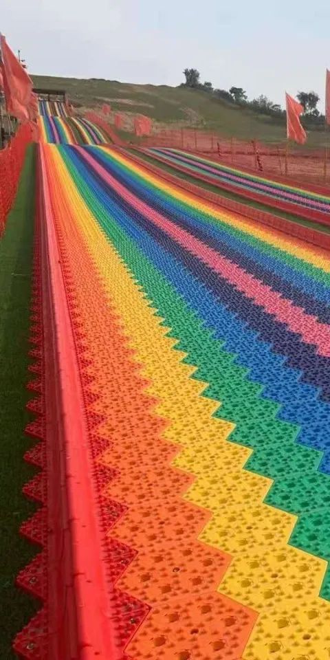 四月芳菲时，共赴春之约！盘山滑草乐园4月4日欢乐开园！