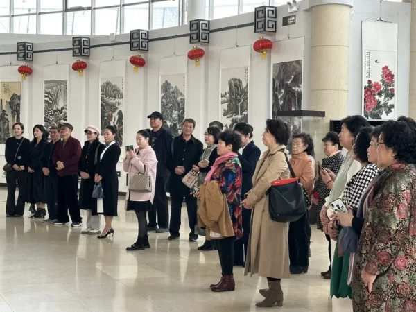 春和景明——第十二届“皓翔杯 ”国画展在滨海新区博物馆正式开展