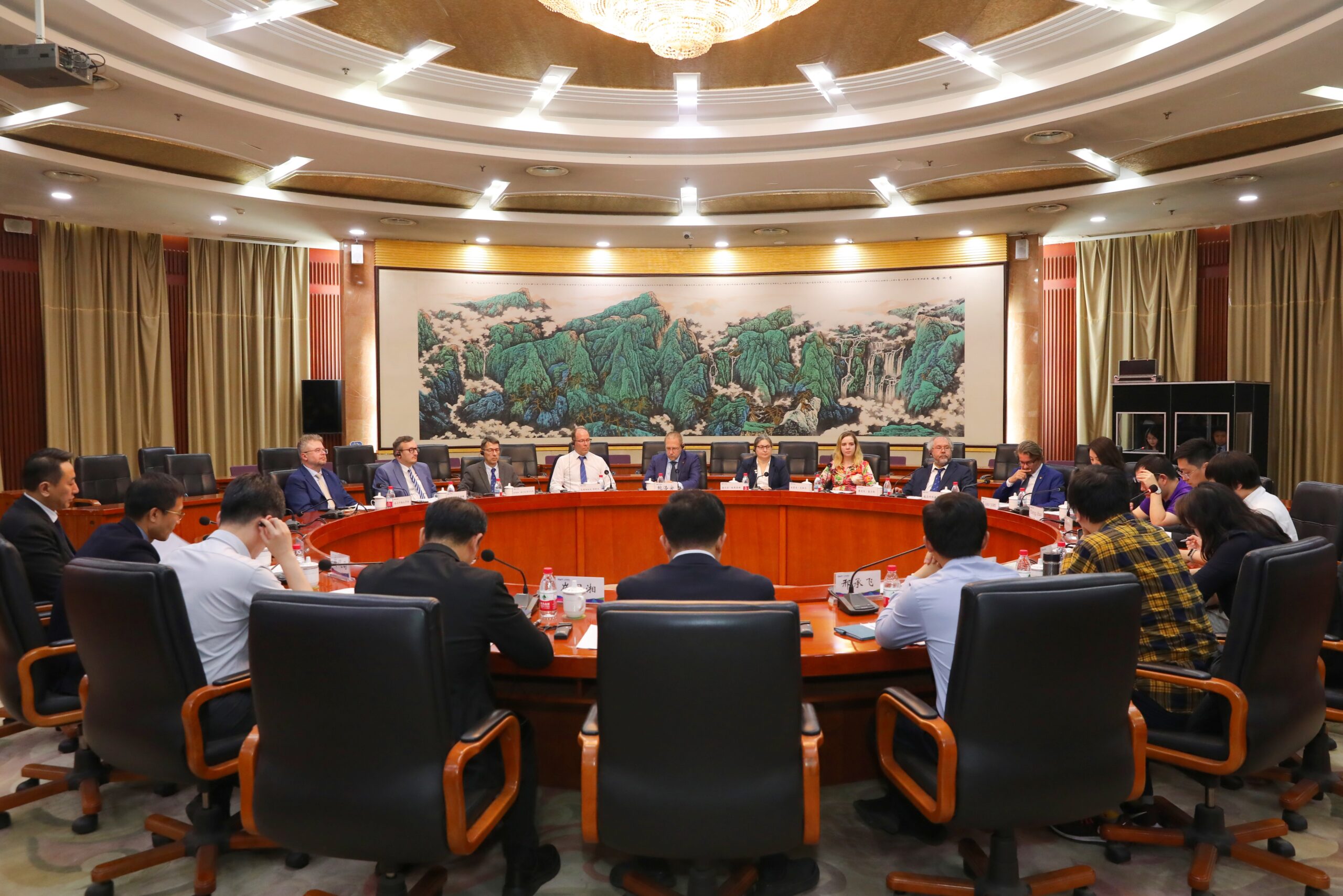 中欧科技交流活动在高新区天开华苑园举行