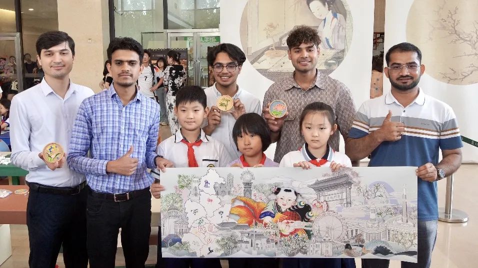 “上合有约 津彩非遗”2025国际青少年天津文旅行——天津博物馆站活动在天津圆满举办