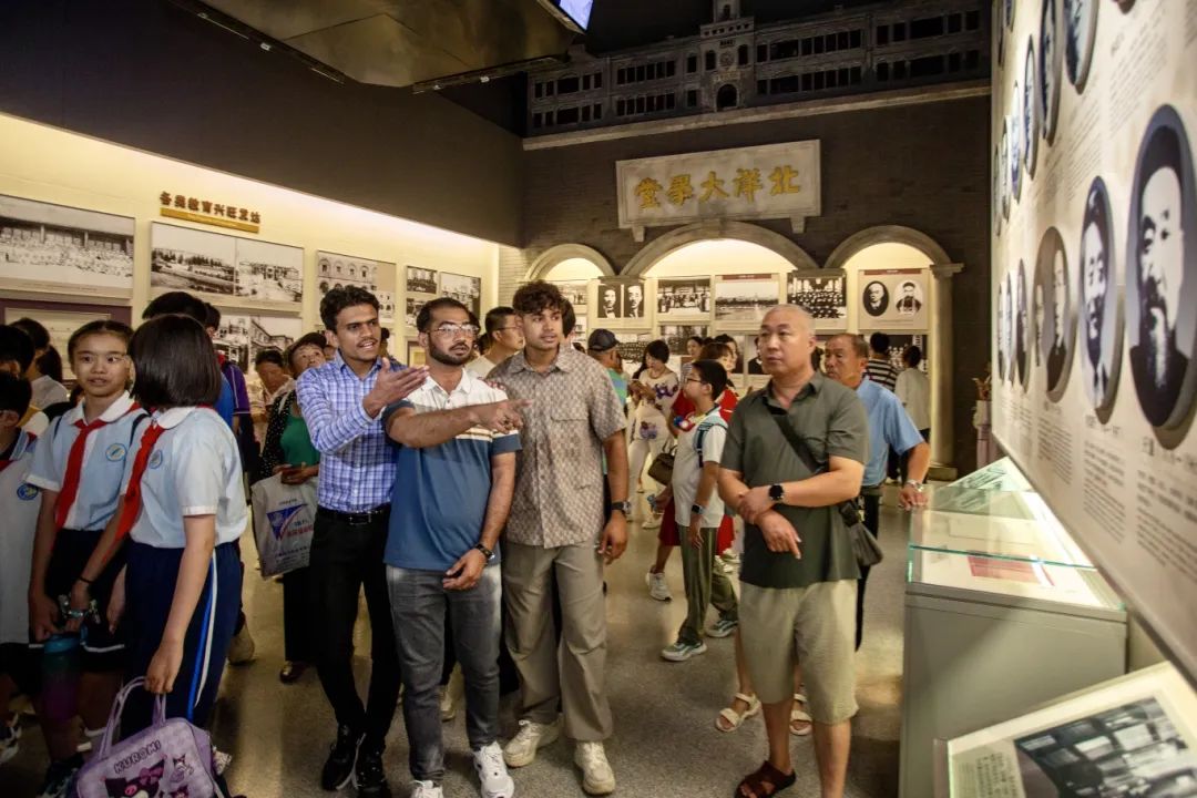 “上合有约 津彩非遗”2025国际青少年天津文旅行——天津博物馆站活动在天津圆满举办