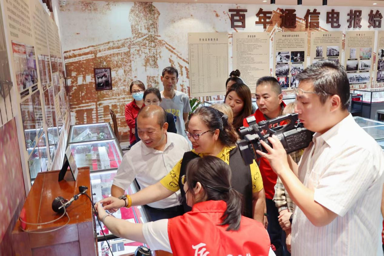 天津联通携手社区开展网络安全科普日活动