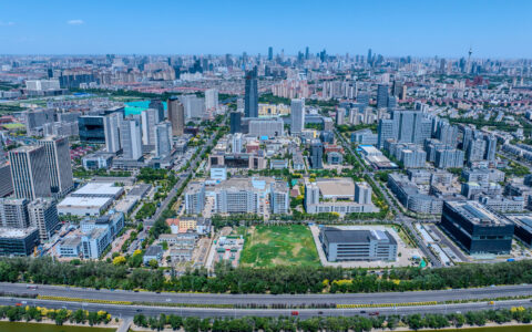 新华社：两个千亿级产业集群目标背后的“高新”逻辑